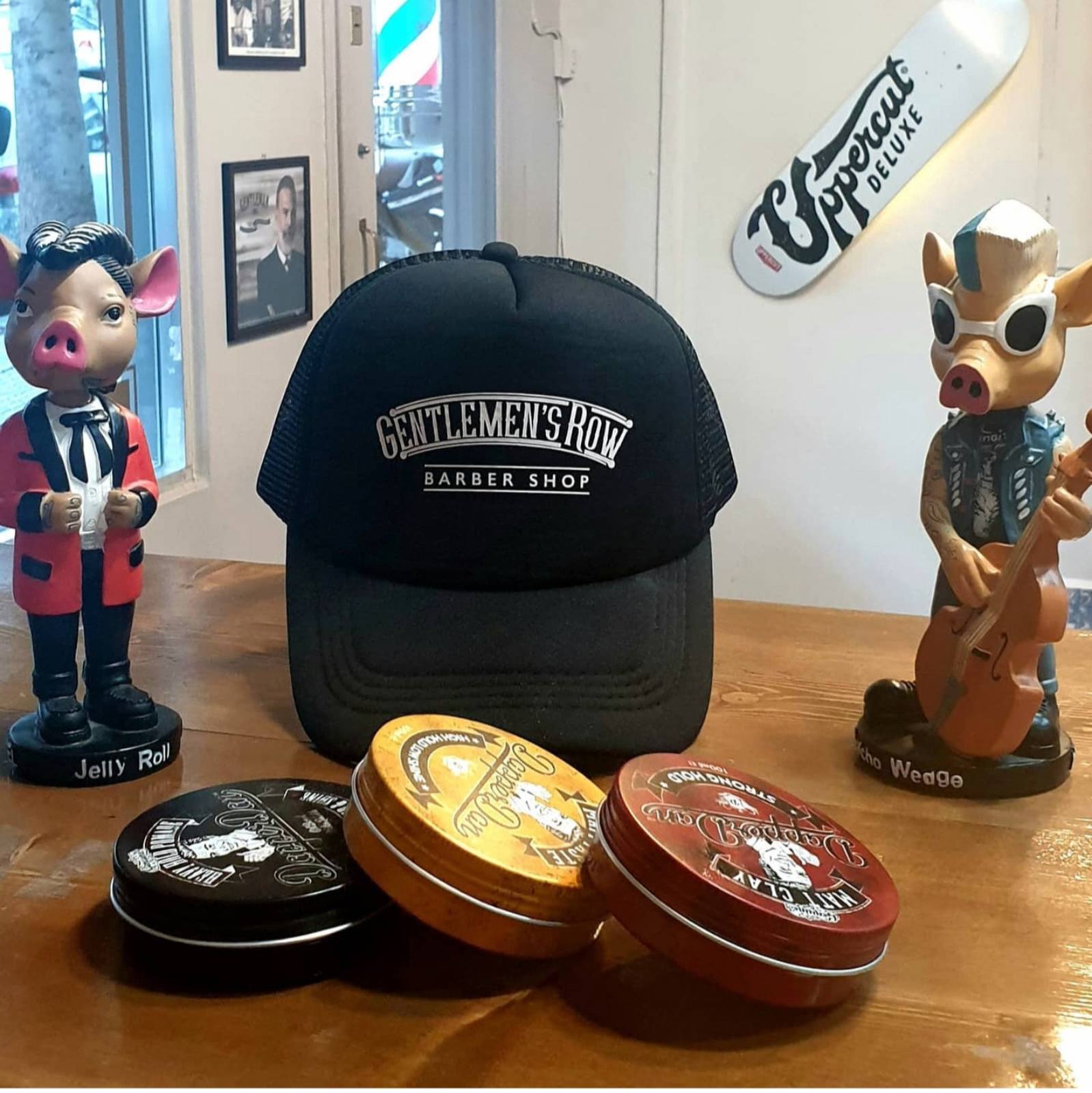 Το επώνυμο καπέλο Gentlemen's Row Barber Shop